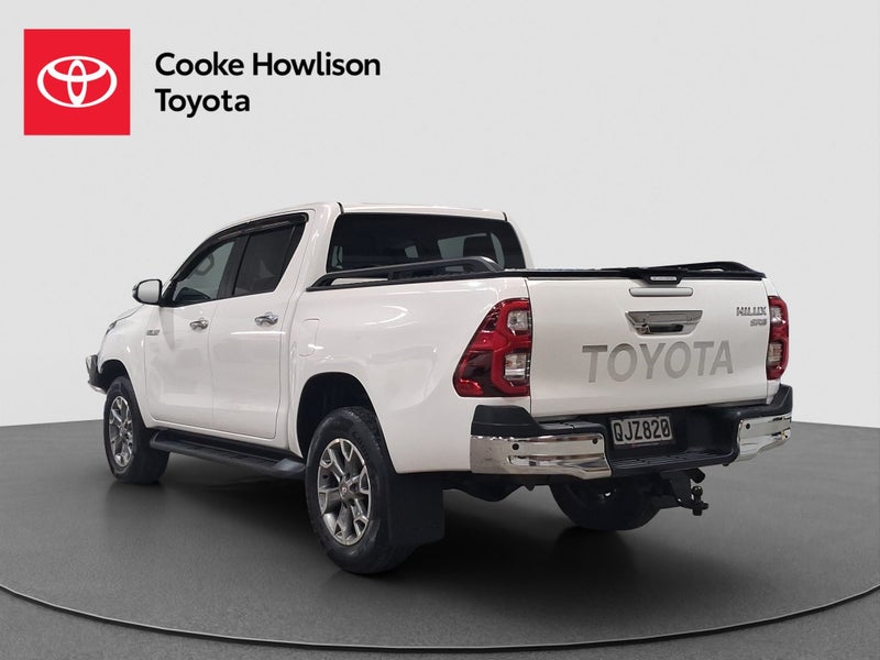 2024 Toyota Hilux SR5 Double Cab image 5