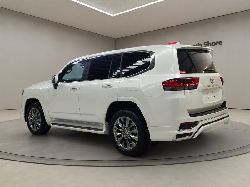 2024 Toyota Land Cruiser 300 3.5P ZX 4WD 5 Dr S... image 5