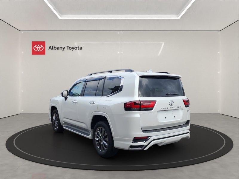 2024 Toyota Land Cruiser 300 3.5P ZX 4WD 5 Dr S... image 5