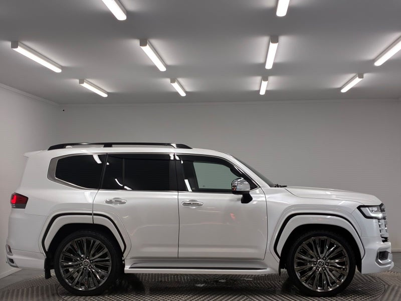 2024 Toyota Land Cruiser 300 3.5P ZX 4WD image 2