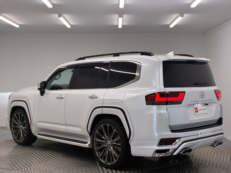 2024 Toyota Land Cruiser 300 3.5P ZX 4WD image 5