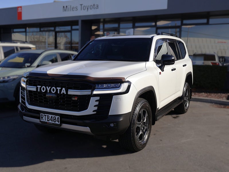 2024 Toyota Land Cruiser 300 GR SPORT V6 TURBO,... image 3