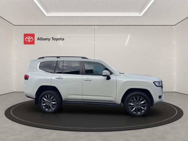2024 Toyota Land Cruiser 300 VX 3.3DT 10AT 4WD... image 2