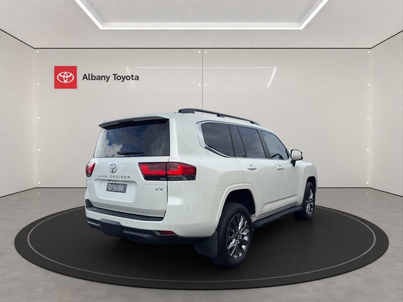 2024 Toyota Land Cruiser 300 VX 3.3DT 10AT 4WD... image 3