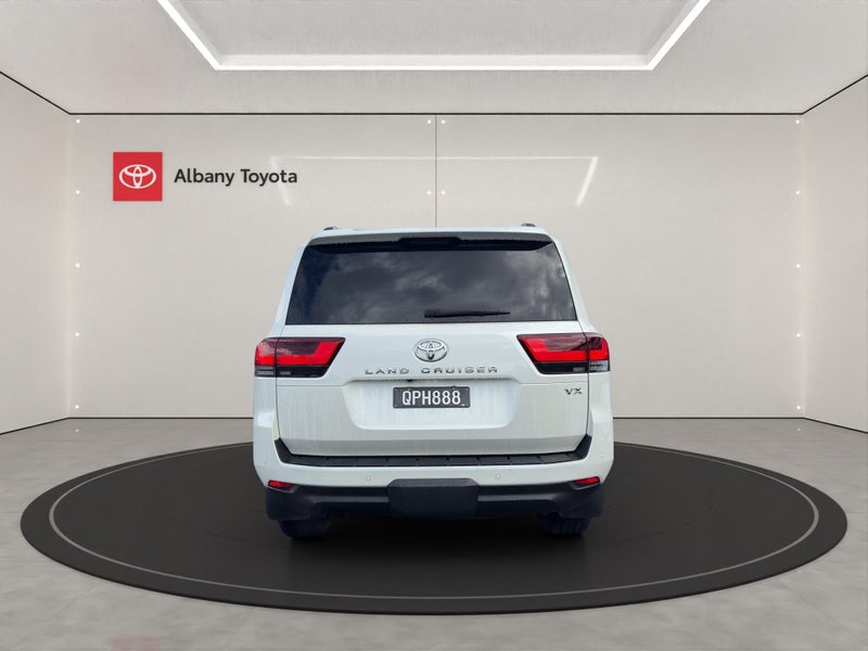 2024 Toyota Land Cruiser 300 VX 3.3DT 10AT 4WD... image 4