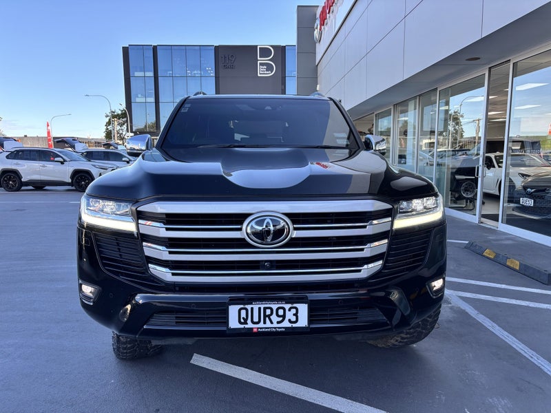 2024 Toyota Land Cruiser 300 VX Limited 3.3 DIE... image 4