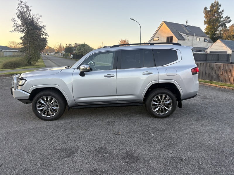 2024 Toyota Land Cruiser 300 VX Limited 3.3DT 1... image 5