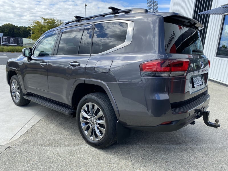 2024 Toyota Land Cruiser 300 VX Limited 3.3DT 1... image 3