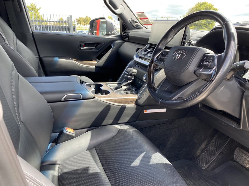 2024 Toyota Land Cruiser 300 VX Limited 3.3DT 1... image 5