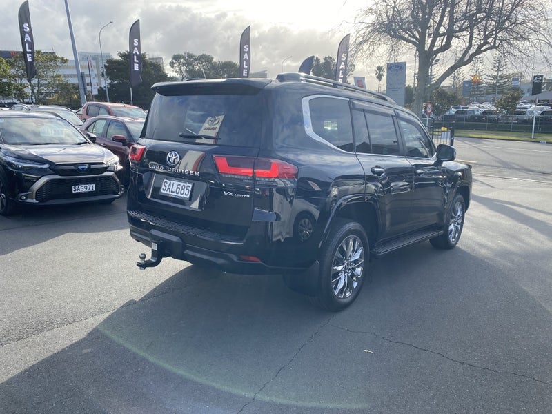 2024 Toyota Land Cruiser 300 VX Limited 3.3DT 1... image 2