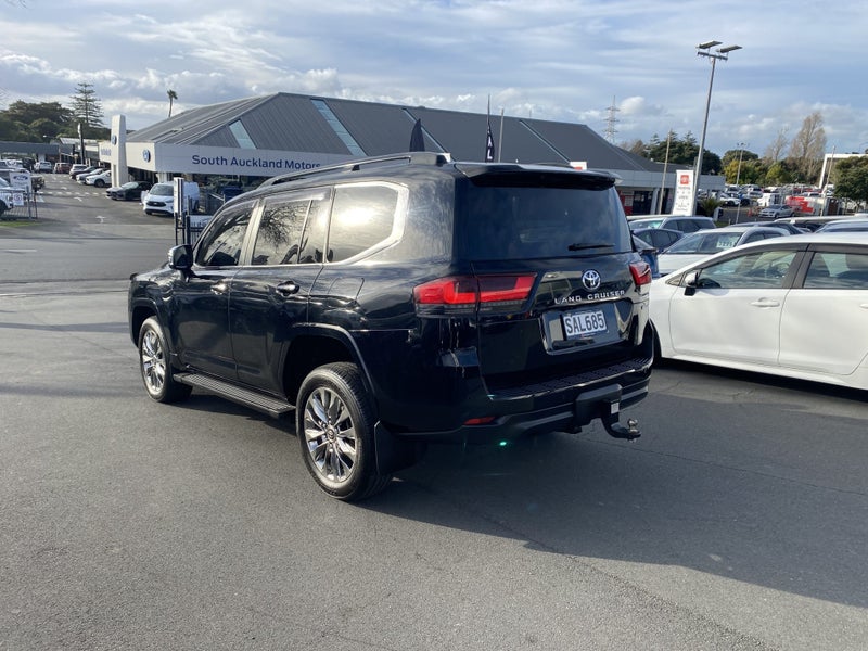 2024 Toyota Land Cruiser 300 VX Limited 3.3DT 1... image 4