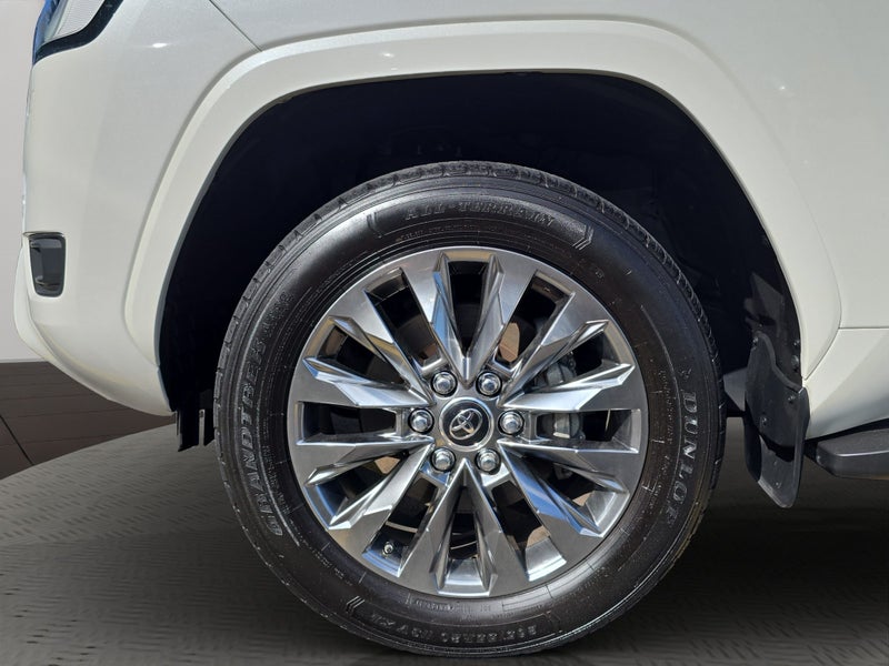 2024 Toyota Land Cruiser 300 VX Limited 3.3DT 1... image 5