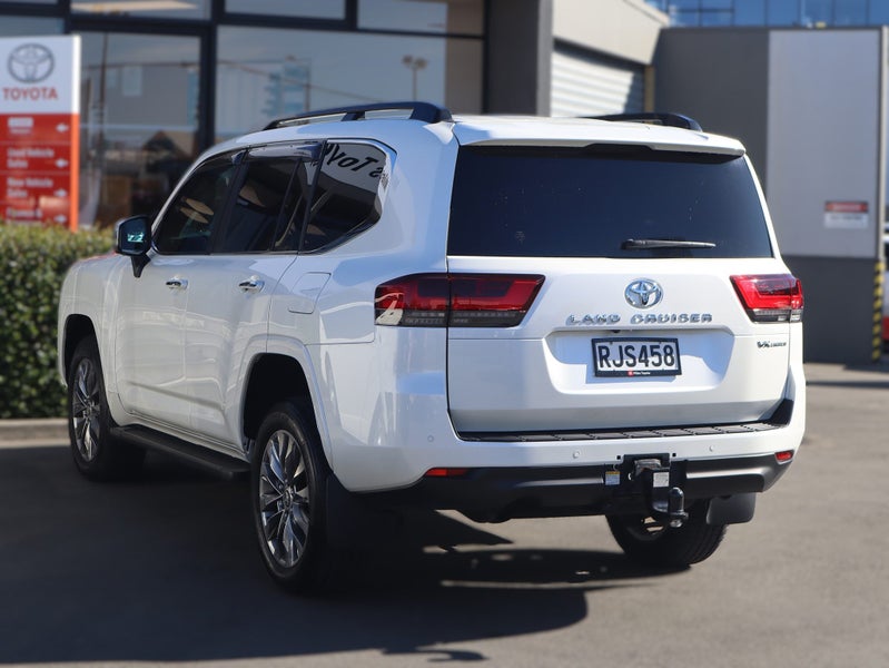 2024 Toyota Land Cruiser 300 VX Limited 3.3DT 1... image 4