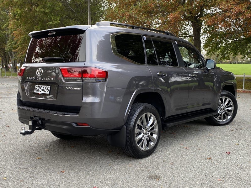 2024 Toyota Land Cruiser 300 VX Limited 3.3DT 1... image 5