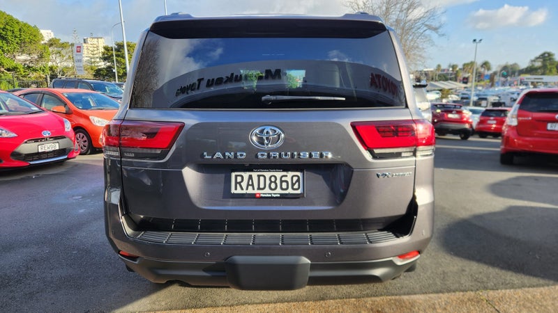 2024 Toyota Land Cruiser 300 VX Limited 3.3DT 1... image 3