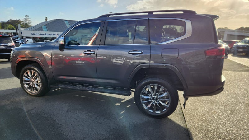 2024 Toyota Land Cruiser 300 VX Limited 3.3DT 1... image 4