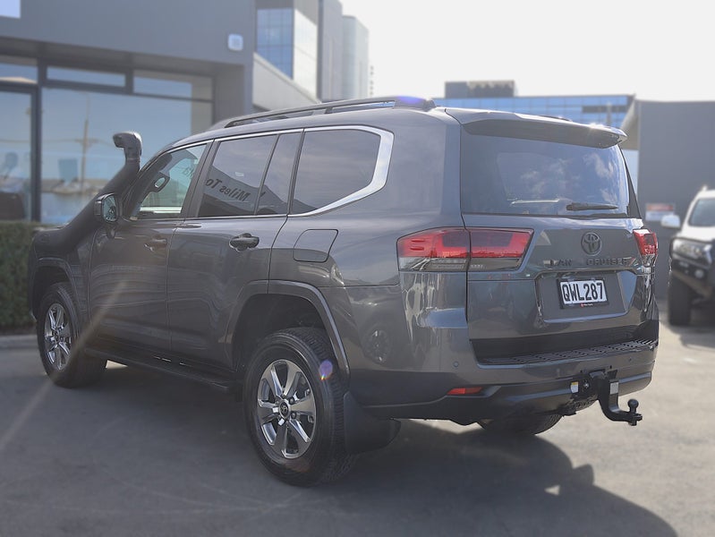 2024 Toyota Land Cruiser 300 VX Twin Turbo V6 4... image 5