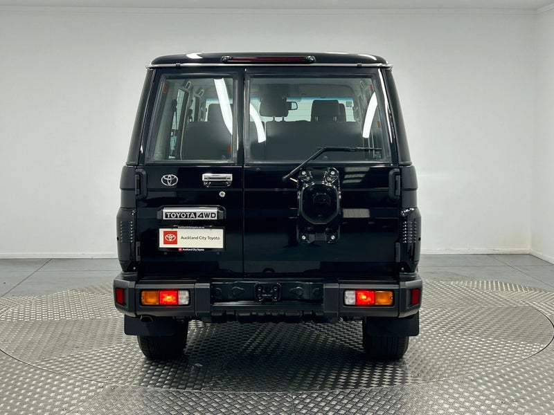 2024 Toyota Land Cruiser 70 2.8D 4WD image 4