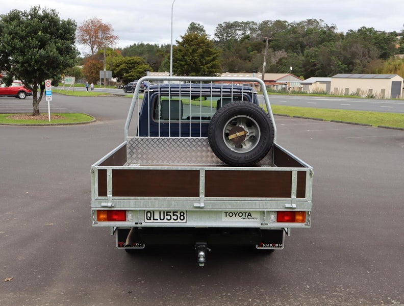 2024 Toyota Land Cruiser 70 LX 2.8DT 6AT 4WD DC... image 3