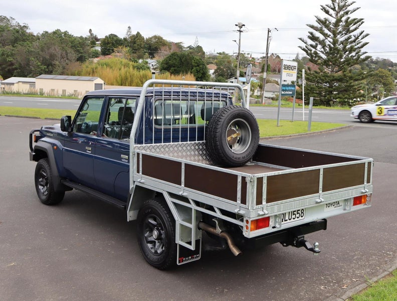 2024 Toyota Land Cruiser 70 LX 2.8DT 6AT 4WD DC... image 4