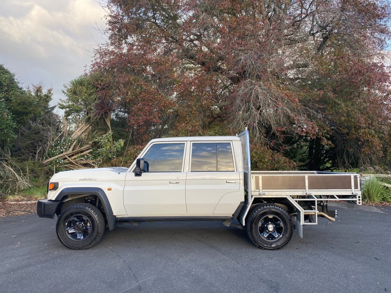 2024 Toyota Land Cruiser 70 LX 2.8DT 6AT 4WD Do... image 2