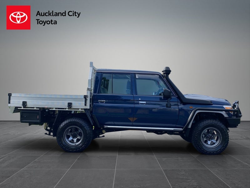2024 Toyota Land Cruiser 70 LX 4.5DT 5MT 4WD DC... image 2