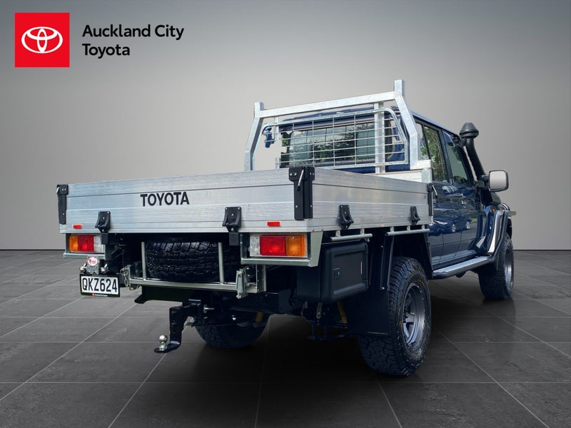 2024 Toyota Land Cruiser 70 LX 4.5DT 5MT 4WD DC... image 3