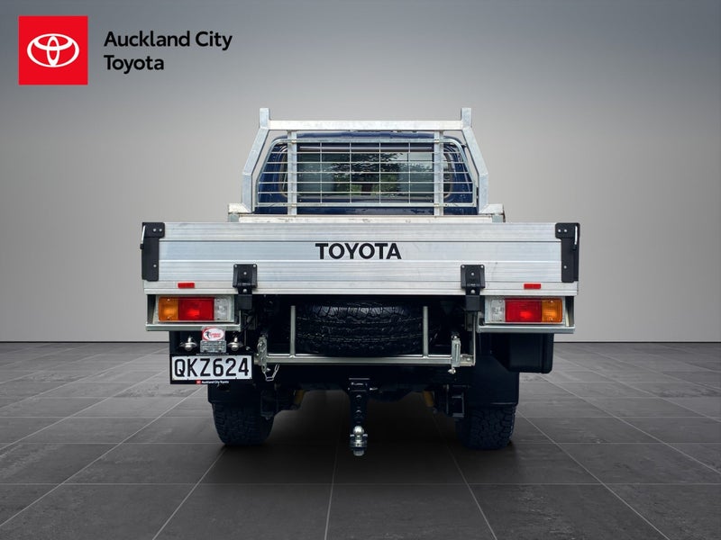 2024 Toyota Land Cruiser 70 LX 4.5DT 5MT 4WD DC... image 4