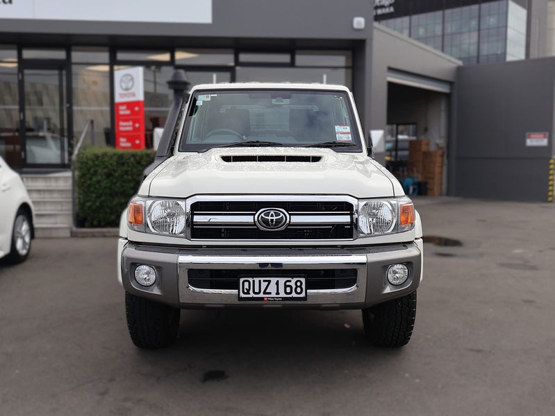 2024 Toyota Land Cruiser 70 LX 4WD 4.5DT V8 Manual image 2