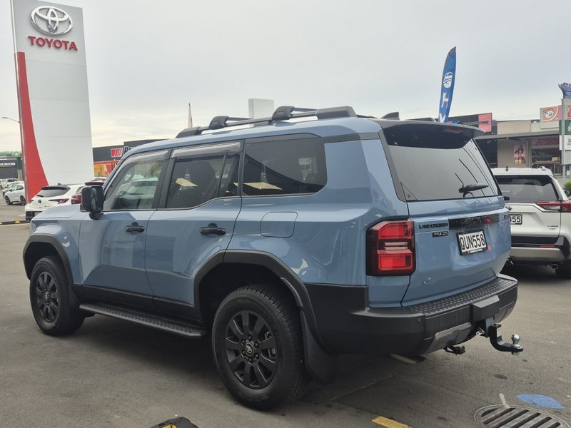 2024 Toyota Land Cruiser Adventure 2.8DT Hybrid... image 5