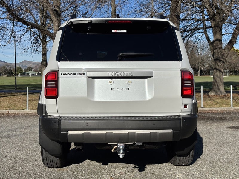 2024 Toyota Land Cruiser Prado 250 2.8D VX 5 Dr... image 4