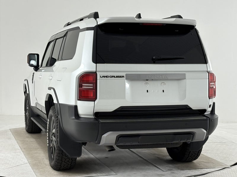 2024 Toyota Land Cruiser Prado 250 2.8D VX AWD image 4