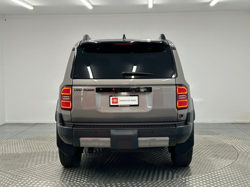 2024 Toyota Land Cruiser Prado 250 2.8D ZX AWD image 4