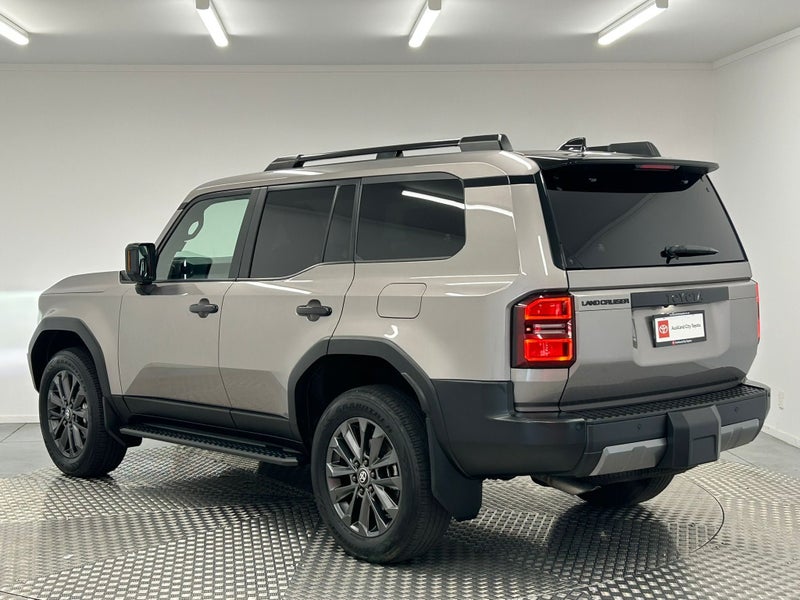 2024 Toyota Land Cruiser Prado 250 2.8D ZX AWD image 5