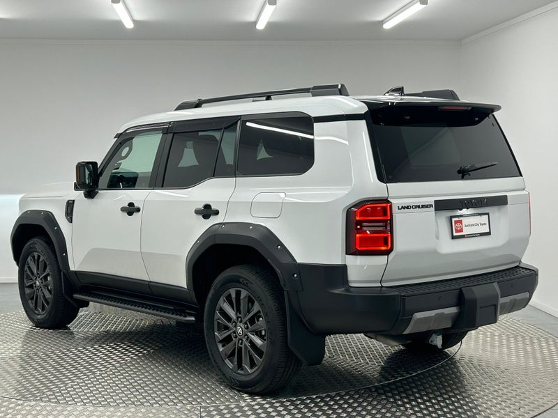2024 Toyota Land Cruiser Prado 250 2.8D ZX AWD image 5