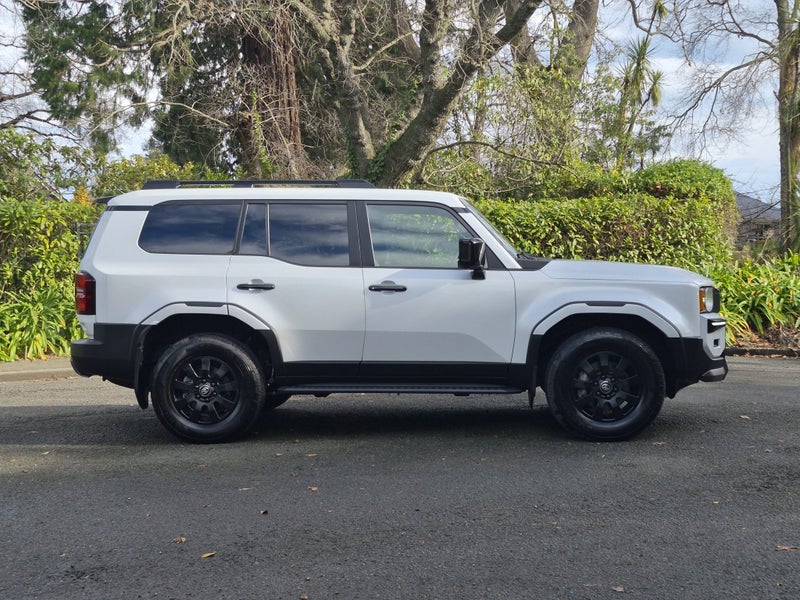 2024 Toyota Land Cruiser Prado 250 VX First Edi... image 2