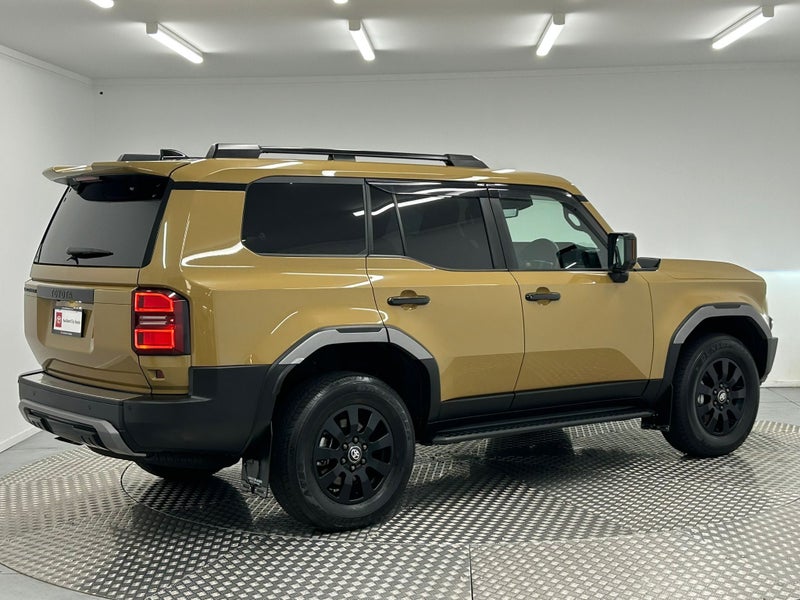 2024 Toyota Land Cruiser Prado 250 VX First Edi... image 3