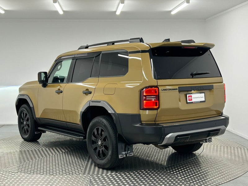 2024 Toyota Land Cruiser Prado 250 VX First Edi... image 5