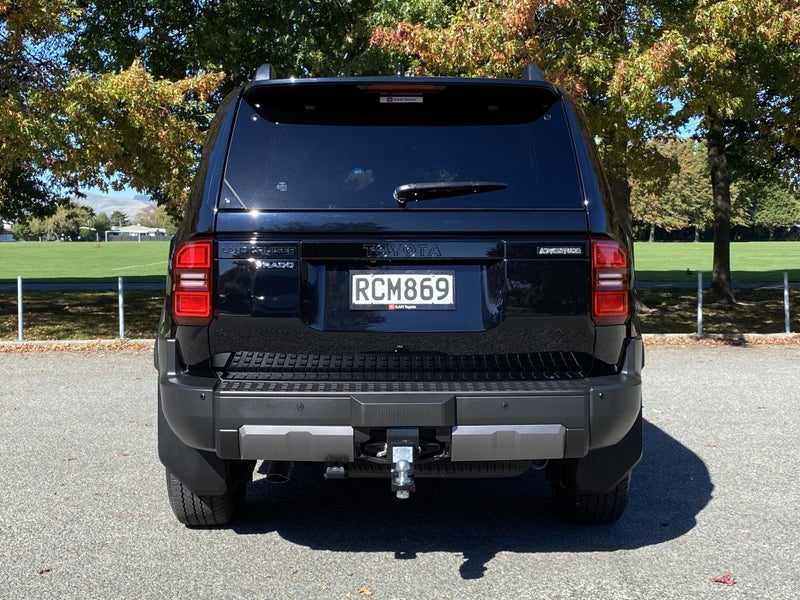 2024 Toyota Land Cruiser Prado ADV 2.8D Hybrid... image 4