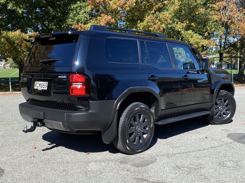 2024 Toyota Land Cruiser Prado ADV 2.8D Hybrid... image 5