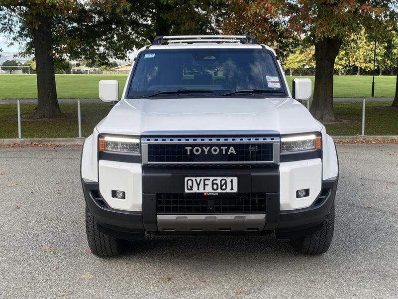2024 Toyota Land Cruiser Prado GXL 2.8D Hybrid... image 2