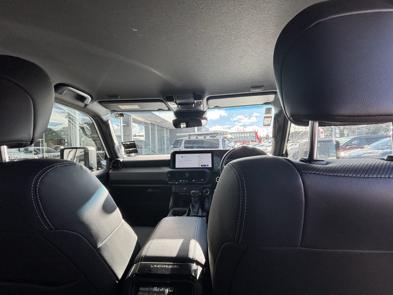2024 Toyota Land Cruiser Prado GXL 2.8D Hybrid image 2