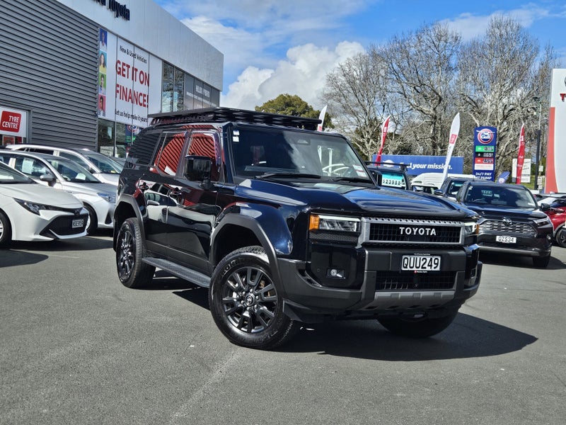 2024 Toyota Land Cruiser Prado GXL 2.8D Hybrid image 4