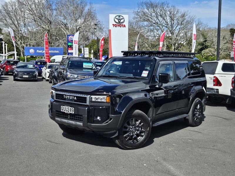 2024 Toyota Land Cruiser Prado GXL 2.8D Hybrid image 5