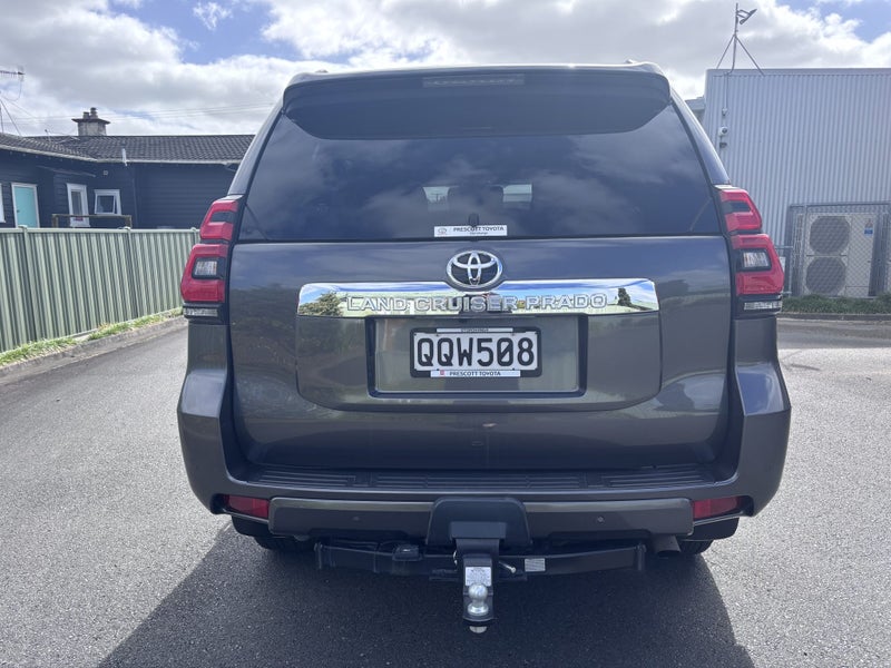 2024 Toyota Land Cruiser Prado Prado GX 2.8D 6A... image 4