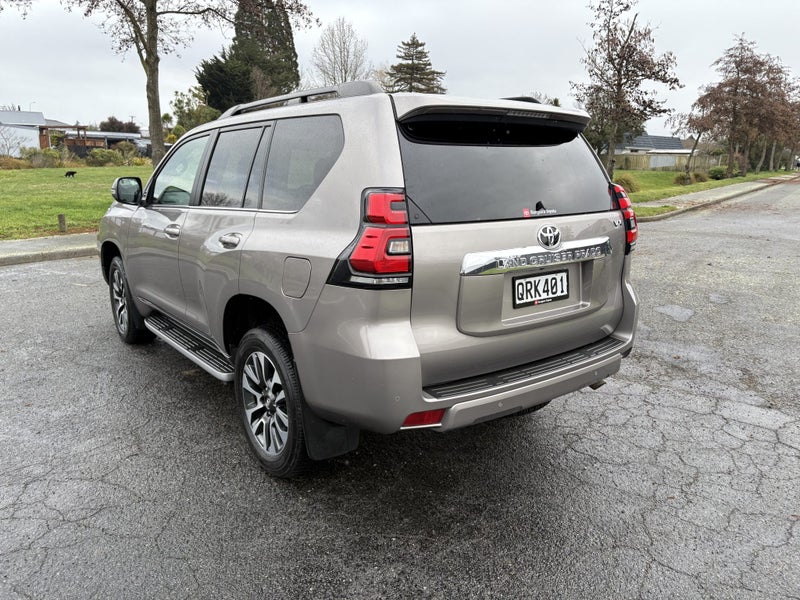 2024 Toyota Land Cruiser Prado VX 2.8D 6AT 4WD... image 2