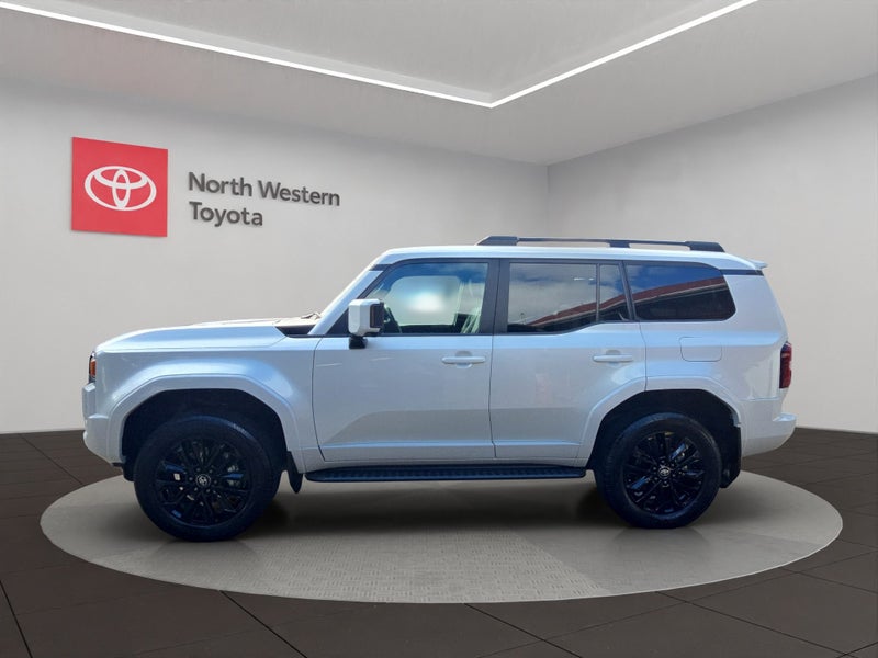 2024 Toyota Land Cruiser Prado VX 2.8D Hybrid 8... image 5