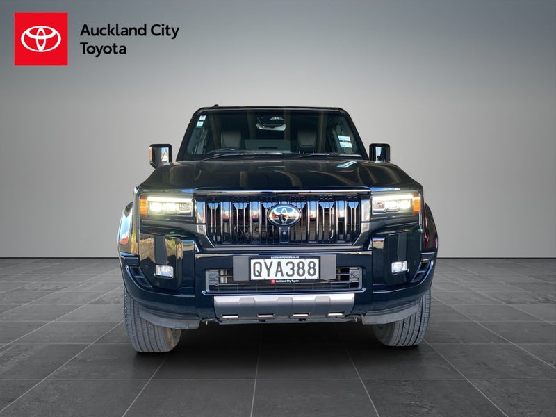 2024 Toyota Land Cruiser Prado VX 2.8D Hybrid 8... image 2
