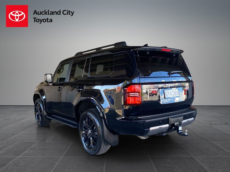 2024 Toyota Land Cruiser Prado VX 2.8D Hybrid 8... image 5