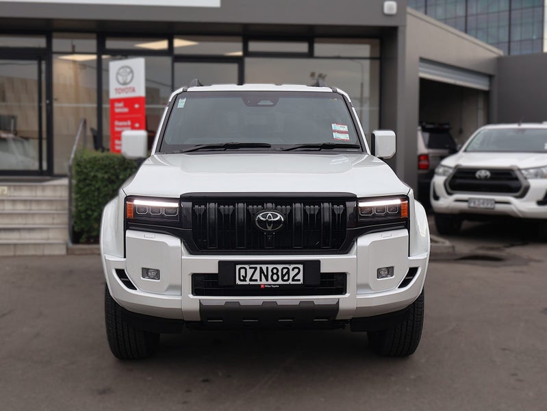 2024 Toyota Land Cruiser Prado VX HYBRID, 4WD/4... image 2